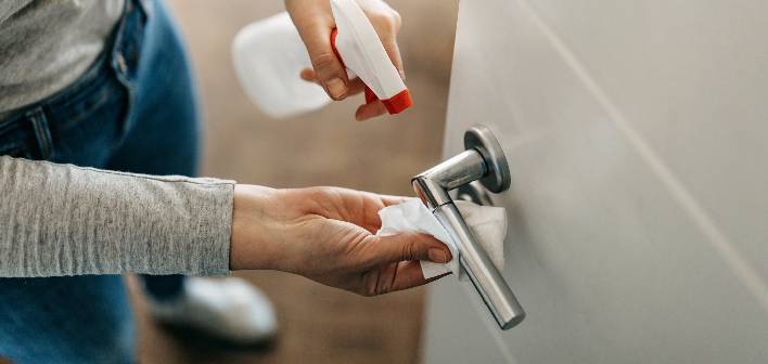 1219367152_doornob-cleaning_708x336